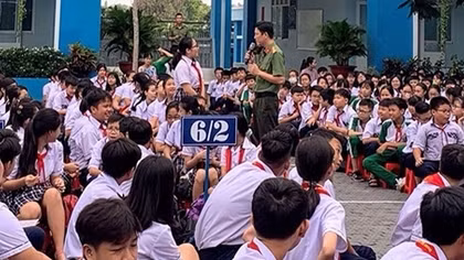Chung tay đẩy lùi bạo lực học đường: Vì đâu nên nỗi?