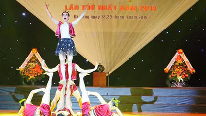 Không dễ tìm tiếng cười từ múa hài