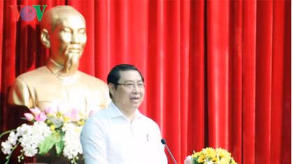 Chủ tịch Đà Nẵng: “Không bàn chuyện ai đi, ai ở mà bỏ bê công việc”
