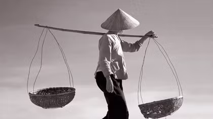 Nghẹn lời mẹ kể