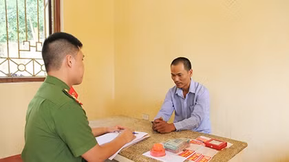 Hai vợ chồng rủ nhau phá két sắt hàng trăm triệu đồng