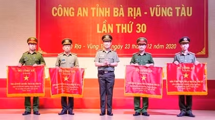 Chủ động thực hiện thắng lợi nhiệm vụ chính trị