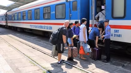 Giảm vé tàu dịp hè cho đoàn khách tập thể 