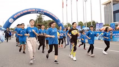 Number 1 Active và 8000 người tham gia Giải việt dã Chào năm mới 2021