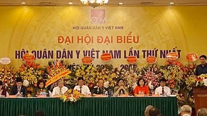 Hội Quân dân y Việt Nam thực hiện nhiều nhiệm vụ chăm sóc sức khỏe nhân dân và bộ đội