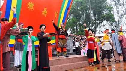Thăm thắm mắt Phồn Xương
