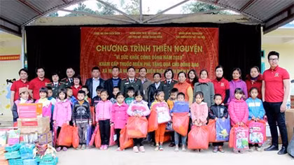 Thắm tình nơi giá rét Điện Biên