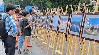 Triển lãm ảnh “Đất nước, con người ASEAN”