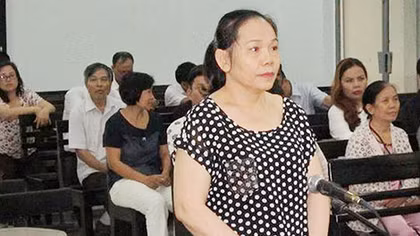 Lạm dụng và lừa đảo tiền tỷ, nguyên nữ dược sĩ lãnh án 25 năm tù