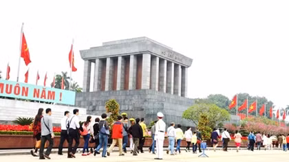 Hơn 47 nghìn lượt người vào Lăng viếng Chủ tịch Hồ Chí Minh dịp Tết Nguyên đán Kỷ Hợi