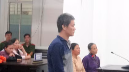 Bị đâm chết vì đến nhà bạn làm ăn cũ..."ăn vụng"