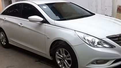 Tìm chủ xe ô tô Hyundai Sonata màu trắng 