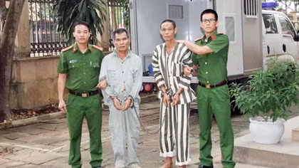 Chuyện về những người “mò kim đáy bể”