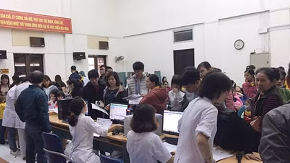 Tiếp tục có gần 400 học sinh ở Bắc Ninh đi xét nghiệm sán