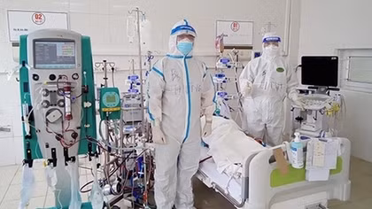 60 bệnh nhân nặng điều trị ở Trung tâm Hồi sức lớn nhất miền Bắc