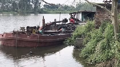 Nộp phạt gần 130 triệu đồng vì khai thác trái phép 60,8m3 cát