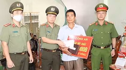 Các anh ngã xuống vì bình yên cuộc sống