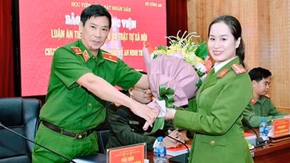 Lấy hạnh phúc nhân dân làm lẽ sống của mình