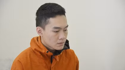 Xe máy đèo 3 thanh niên "lượn" các phố ném pháo gây rối trật tự công cộng 