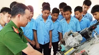 Ngôi trường ươm “mầm thiện”