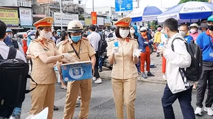 Thí sinh TP Hồ Chí Minh: Vượt vũ môn trong tâm dịch COVID-19
