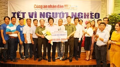  Những mẩu chuyện ngoài trang báo