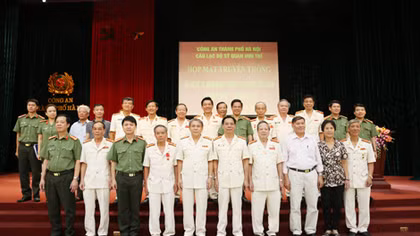 Gặp mặt cán bộ Công an Thủ đô nhân ngày truyền thống 