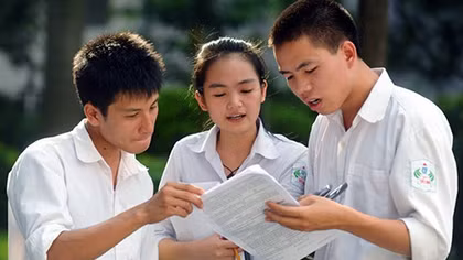 Thấu cảm đề thi, thấu cảm mùa thi