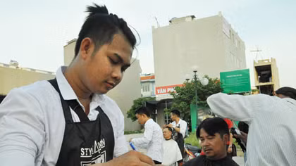 Salon tóc miễn phí cho người nghèo