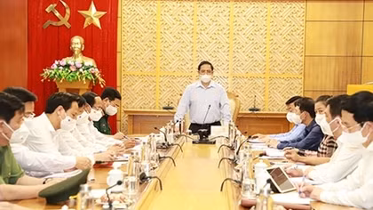 Áp dụng 5K + vaccine + công nghệ để phòng chống dịch ở Bắc Giang