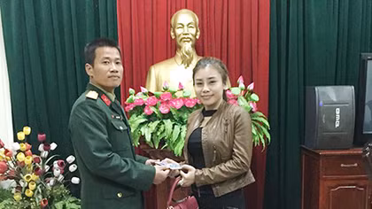 Trung úy Quân đội và lực lượng Công an dũng cảm bắt 2 tên cướp