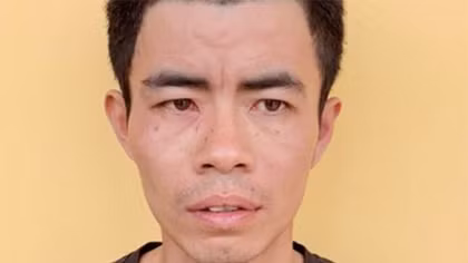 Gạ tình không được thì giật ví và điện thoại 