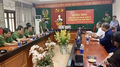 Phát triển “Tủ sách hướng thiện” tại trại giam Ngọc Lý