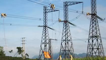 Đắk Nông cắm mốc giới hành lang an toàn lưới điện 220-500kV