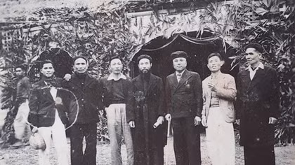 Nhà lang Đinh Công Huy