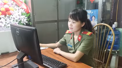 Người tiếp nối sự nghiệp còn dang dở của chồng