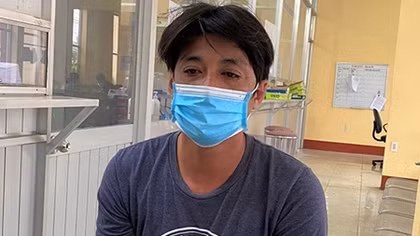 Sử dụng ma tuý còn chống đối cán bộ tại chốt kiểm soát dịch