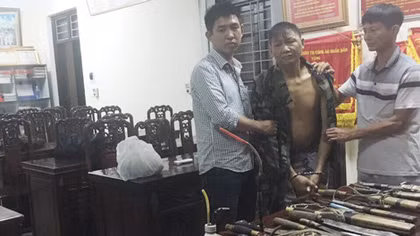 Cảnh sát ma tuý băng rừng săn “sói hoang”