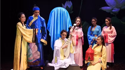 Nhà văn Nguyễn Hiếu: Đầy ắp đam mê cho sân khấu