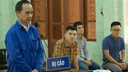 Làm giả tài liệu của cơ quan, tổ chức, lĩnh án 16 năm tù