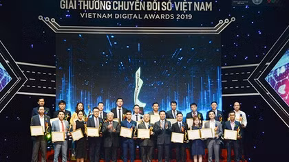 EVN Việt Nam và các đơn vị của ngành Điện nhận giải “Chuyển đổi số Việt Nam - Vietnam Digital Awards 2019”