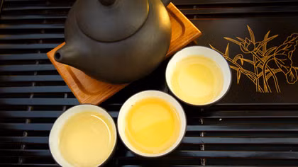 Nhớ mùi trà Tết