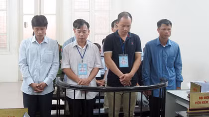 Nguyên Phó Chủ tịch xã lĩnh 14 năm tù vì nhận hối lộ