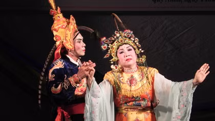 NSND Hòa Bình: Hát Bội như là máu thịt