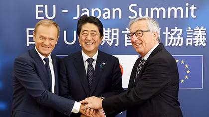 EU vươn rộng cánh tay sang châu Á
