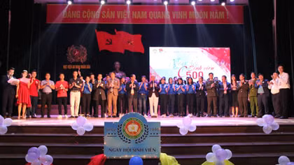 Gala "Ngày hội sinh viên C500"