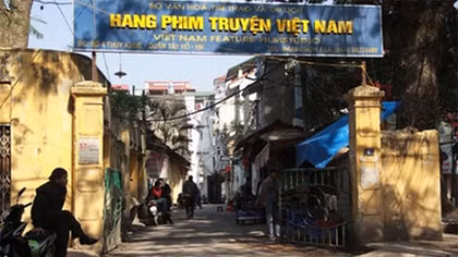 Những phi lý chưa được giải đáp