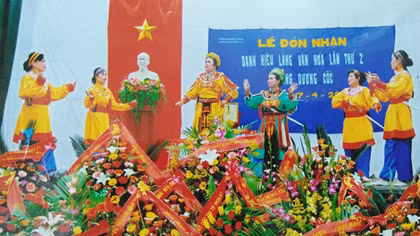 Về Dương Cốc xem tuồng