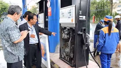 Tăng cường kiểm soát, đấu tranh chống buôn lậu, gian lận xăng dầu