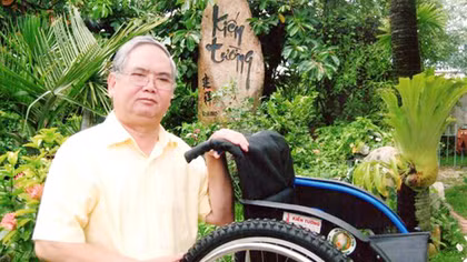 Người đàn ông được thi sĩ Thu Bồn viết tặng một bài thơ